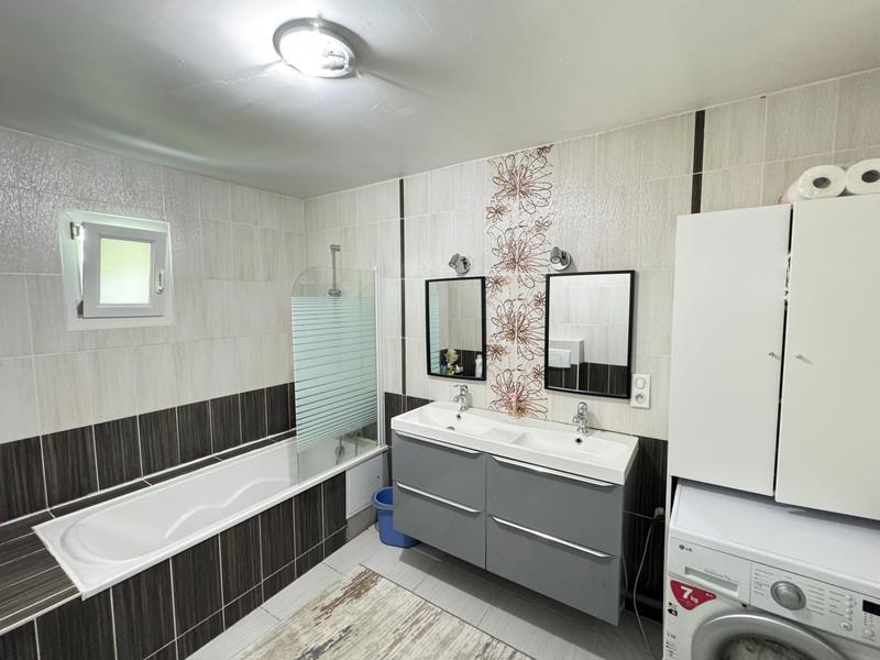 Maison - 118 m² - 5 pièces