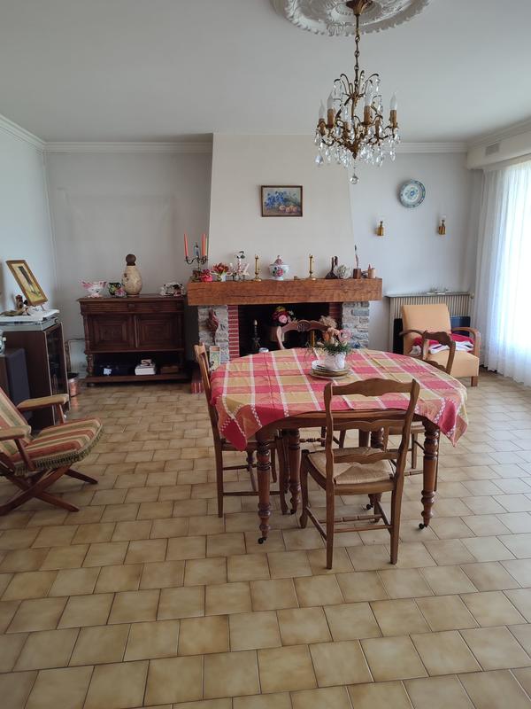 Maison - 99 m² - 4 pièces