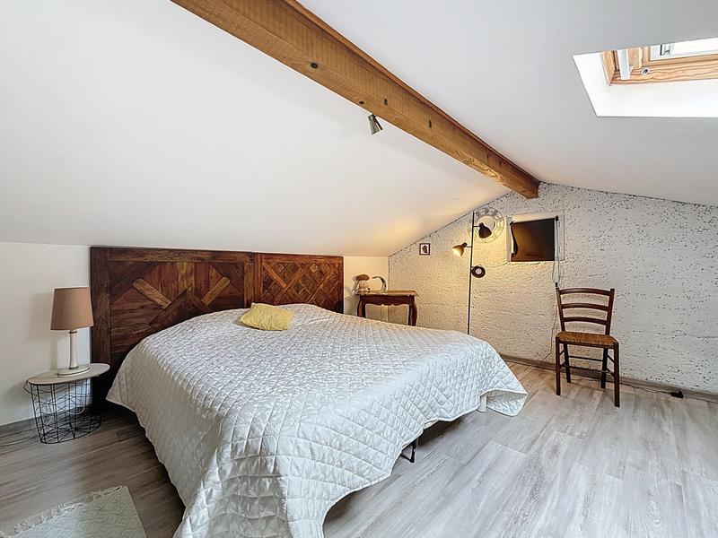 Maison traditionnelle - 82 m² - 4 pièces