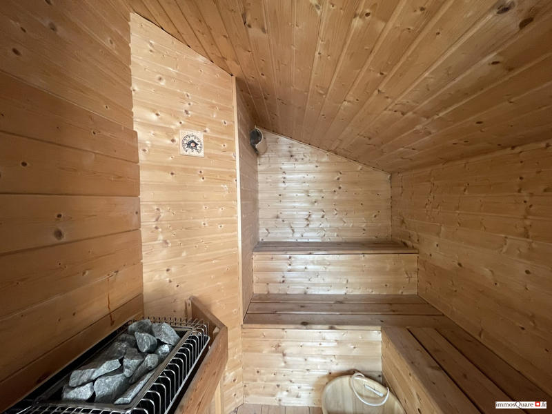 Maison - 180 m² - 6 pièces