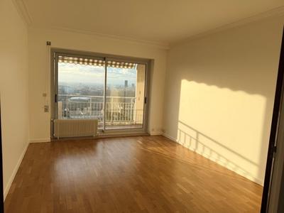 Appartement - 82 m² - 3 pièces