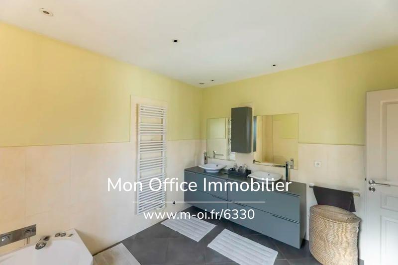 Maison - 175 m² - 5 pièces