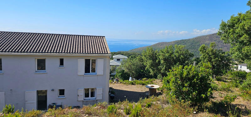 Maison - 240 m² - 7 pièces