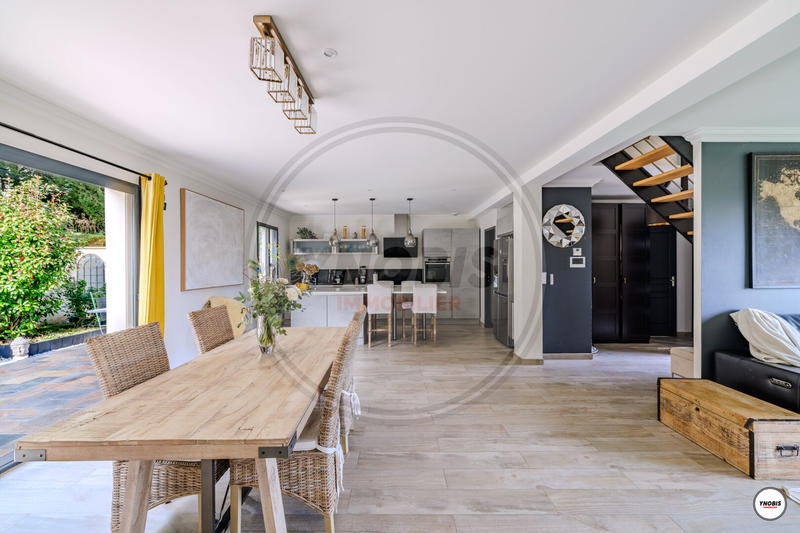 Maison - 134 m² - 5 pièces