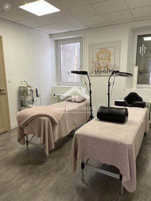 Local commercial - 43 m² - 2 pièces