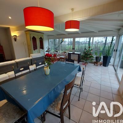 Maison - 149 m² - 8 pièces