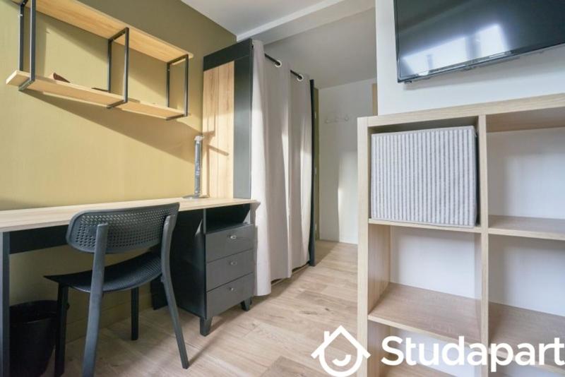 Chambre - 13 m² - 1 pièce