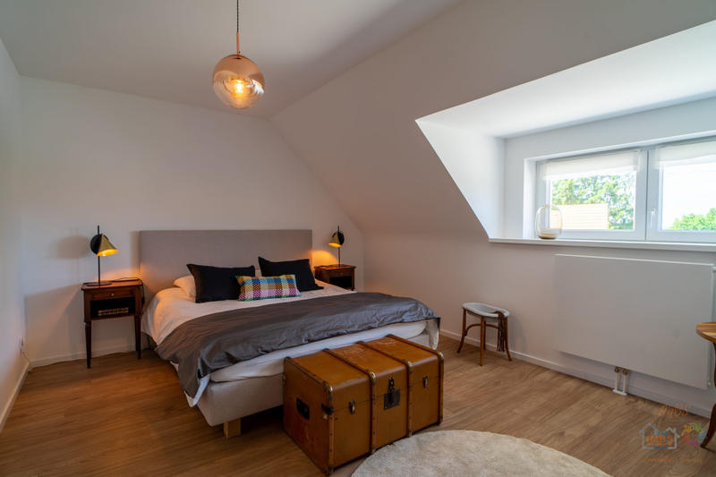 Maison traditionnelle - 291 m² - 8 pièces