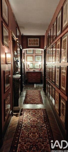 Maison - 600 m² - 14 pièces