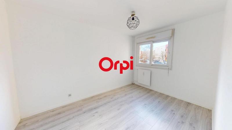 Appartement - 85 m² - 5 pièces