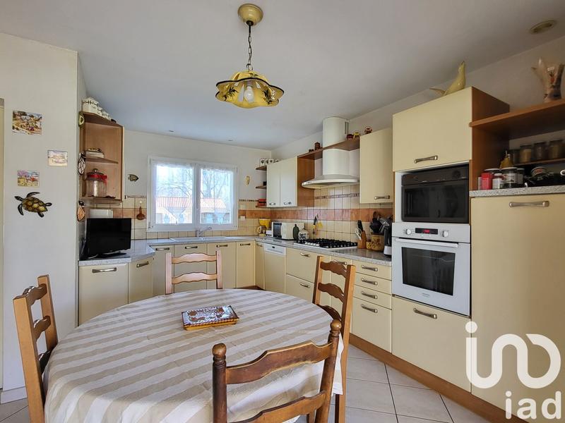 Maison - 244 m² - 8 pièces