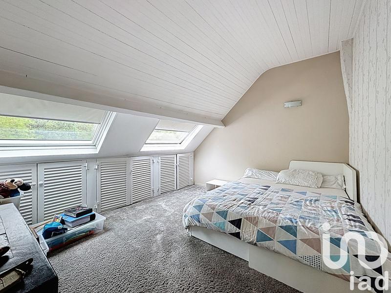 Maison - 180 m² - 8 pièces