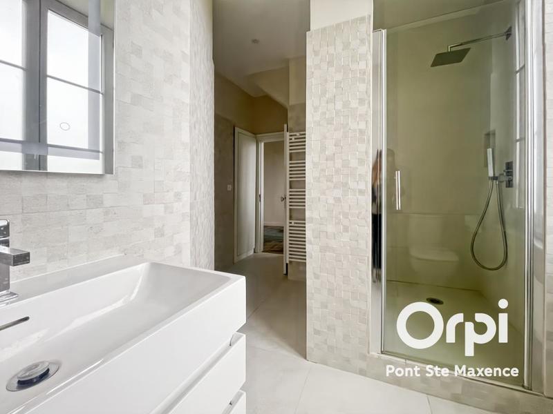 Propriété - 298 m² - 10 pièces