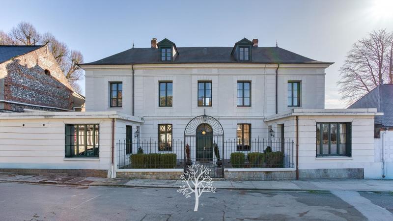 Maison bourgeoise - 311 m² - 8 pièces