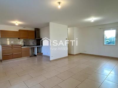 Maison - 96 m² - 4 pièces