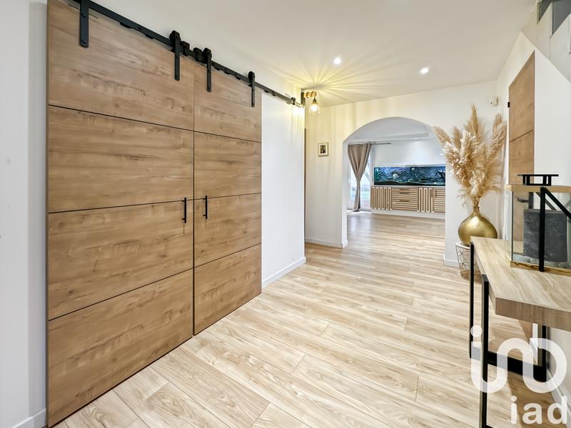 Maison - 180 m² - 7 pièces