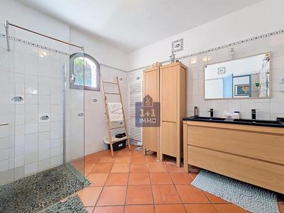 Villa - 178 m² - 6 pièces