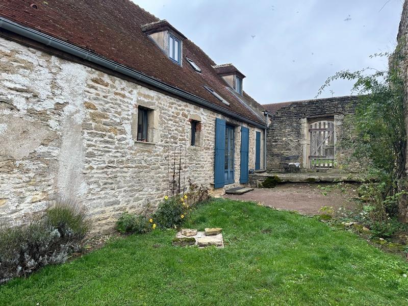 Corps de ferme - 390 m² - 15 pièces