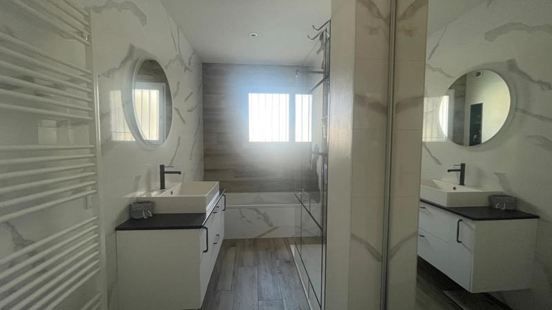 Maison - 136 m² - 4 pièces