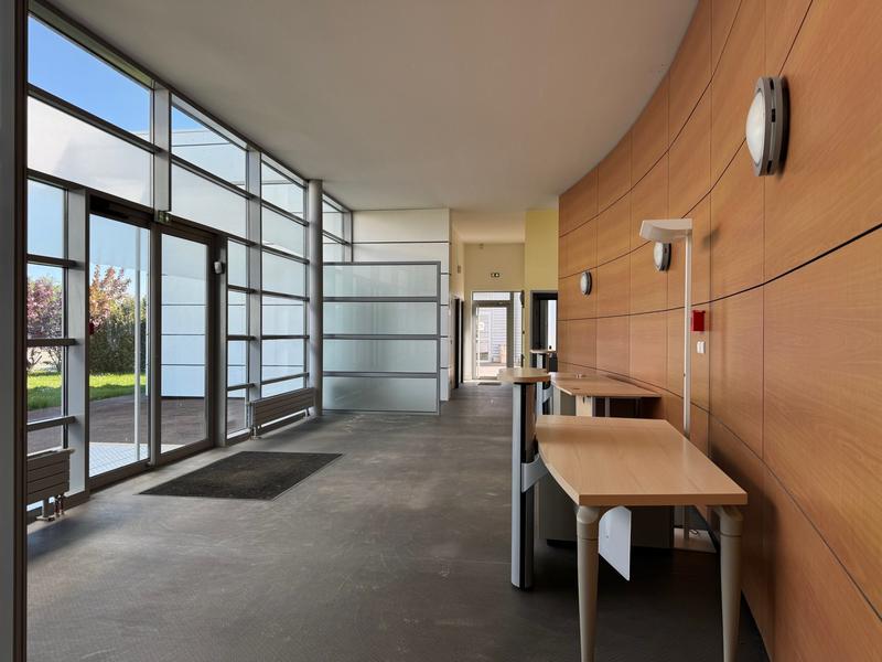 Local commercial - 468 m²