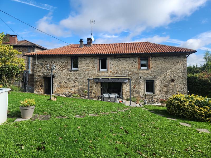 Maison de village - 137 m² - 5 pièces