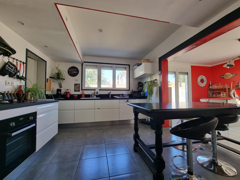 Maison - 90 m² - 4 pièces