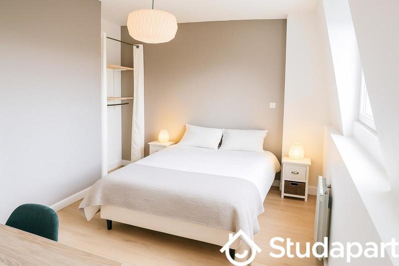 Chambre - 11 m² - 1 pièce
