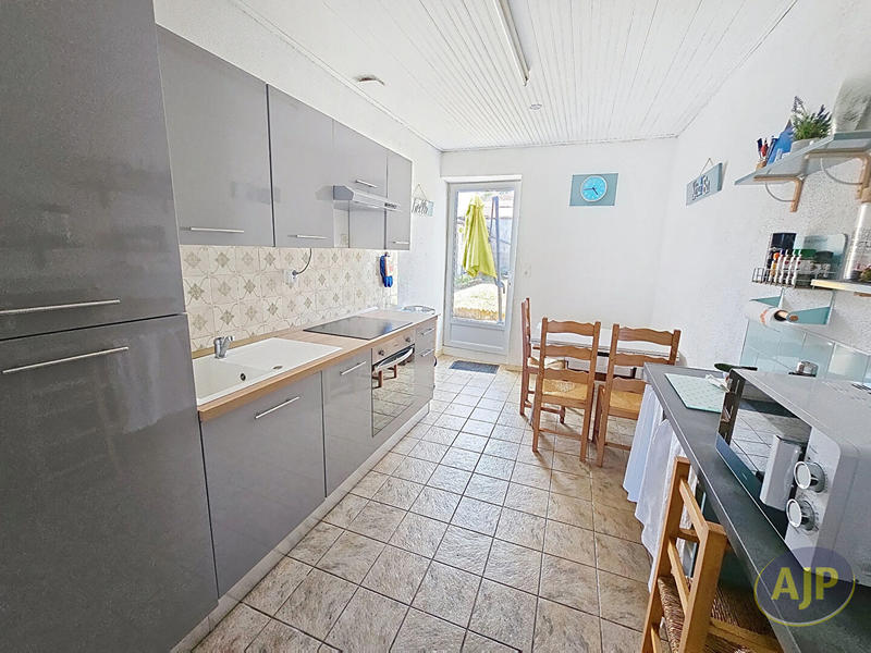 Maison - 64 m² - 3 pièces