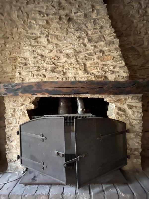 Maison traditionnelle - 261 m² - 18 pièces