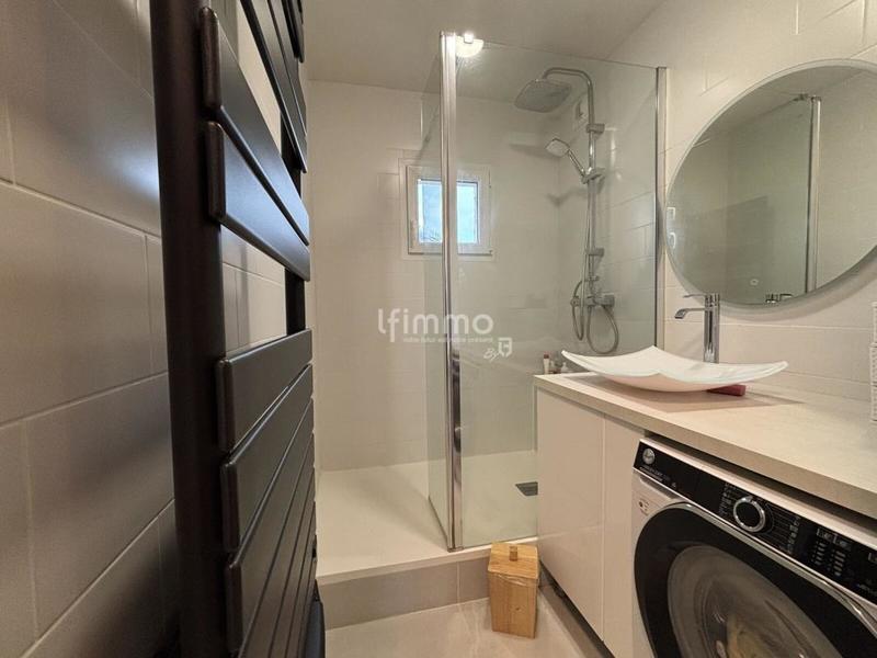 Appartement - 77 m² - 4 pièces