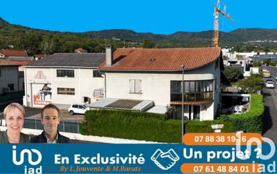 Maison - 195 m² - 9 pièces