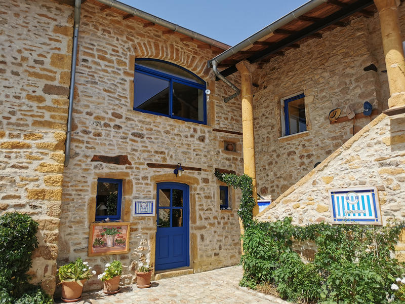 Maison - 208 m² - 8 pièces