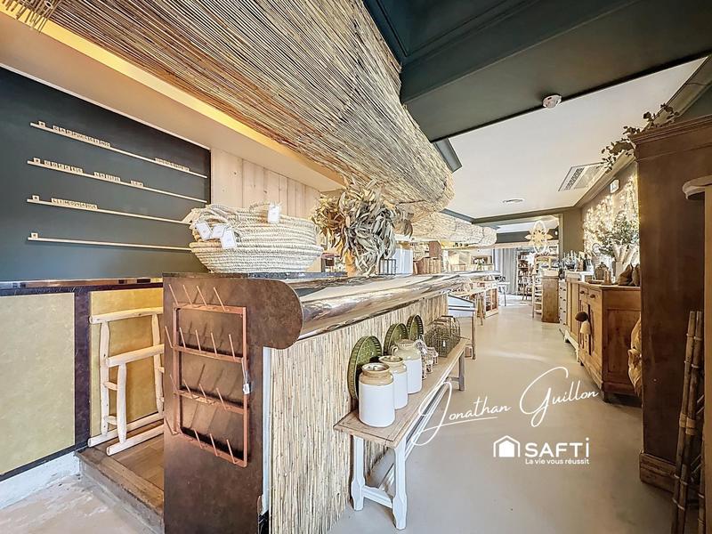 Immeuble - 1 329 m²