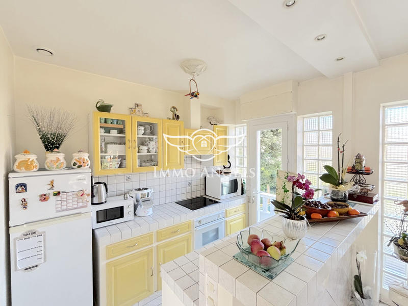 Maison - 153 m² - 8 pièces