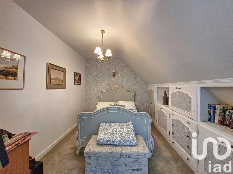 Maison - 185 m² - 7 pièces