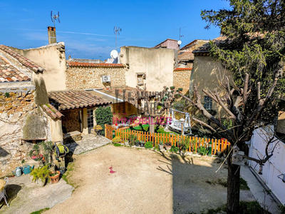 Maison - 165 m² - 6 pièces