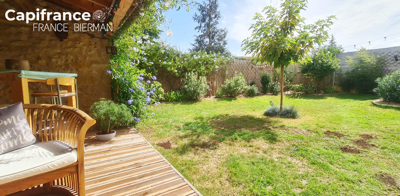 Maison - 226 m² - 15 pièces