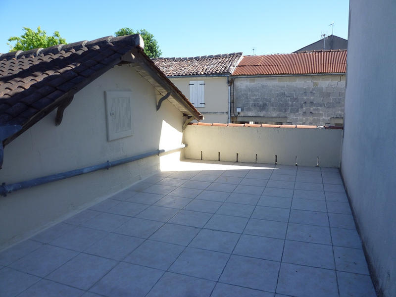 Maison - 121 m² - 6 pièces