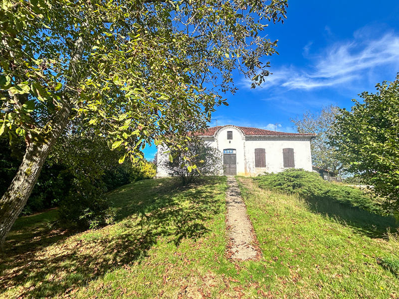 Maison - 190 m² - 8 pièces