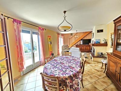 Maison - 139 m² - 7 pièces