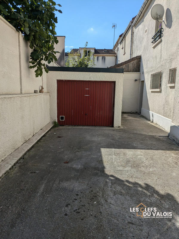 Parking / Garage - 12 m²