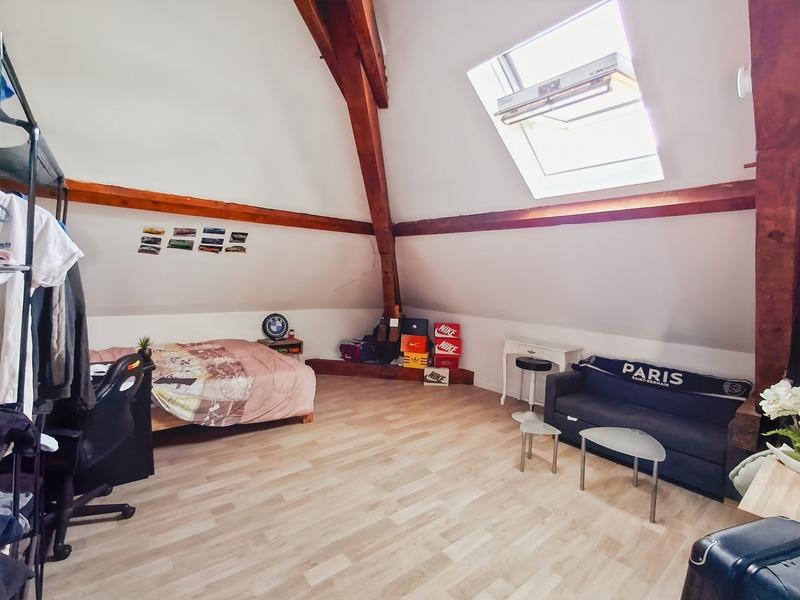 Maison - 301 m² - 10 pièces