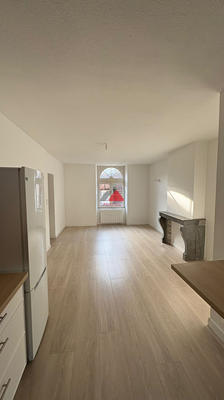 Appartement - 80 m² - 4 pièces