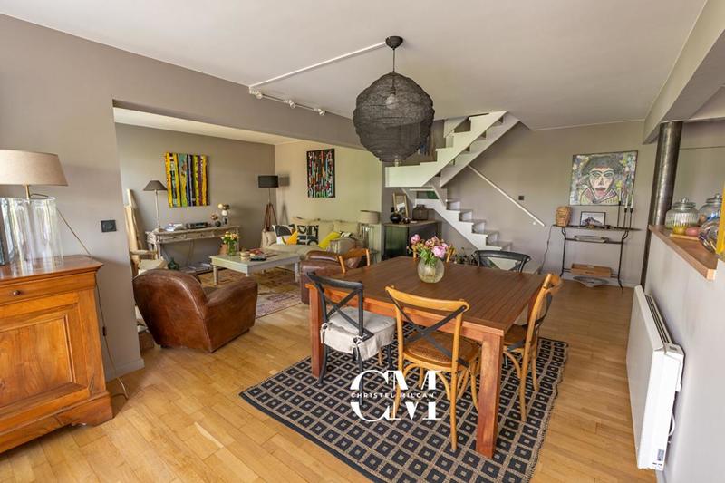 Appartement - 98 m² - 4 pièces