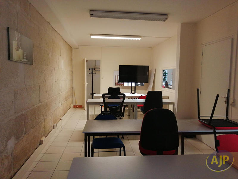 Local commercial - 99 m²