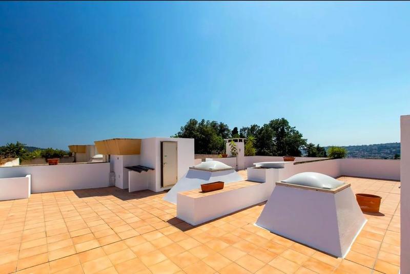 Appartement - 153 m² - 4 pièces