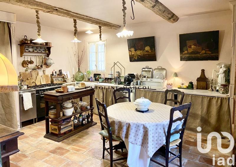 Maison - 343 m² - 10 pièces