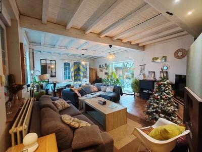 Maison - 170 m² - 7 pièces