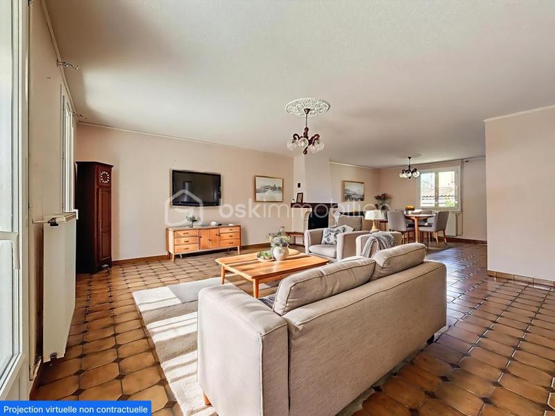 Maison traditionnelle - 144 m² - 6 pièces