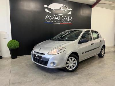Renault Clio III 5 Portes Phase 2 1.5 dCi 68 cv